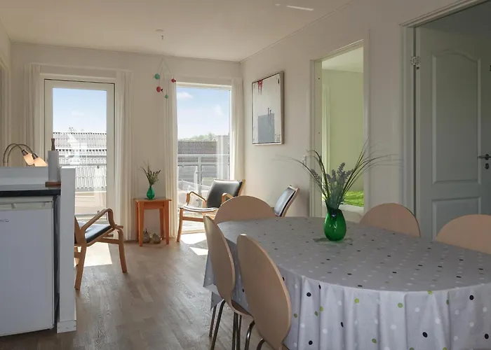 דירה 2 Bedroom Amazing In *